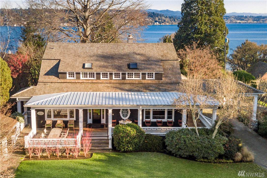 7914 Seward Park Ave - Photo 1