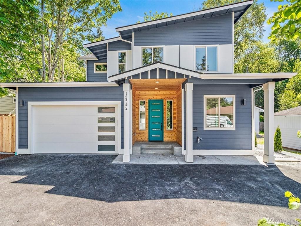 12542 69th Ave - Photo 1
