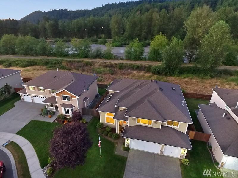 1524 Daffodil Ave - Photo 1