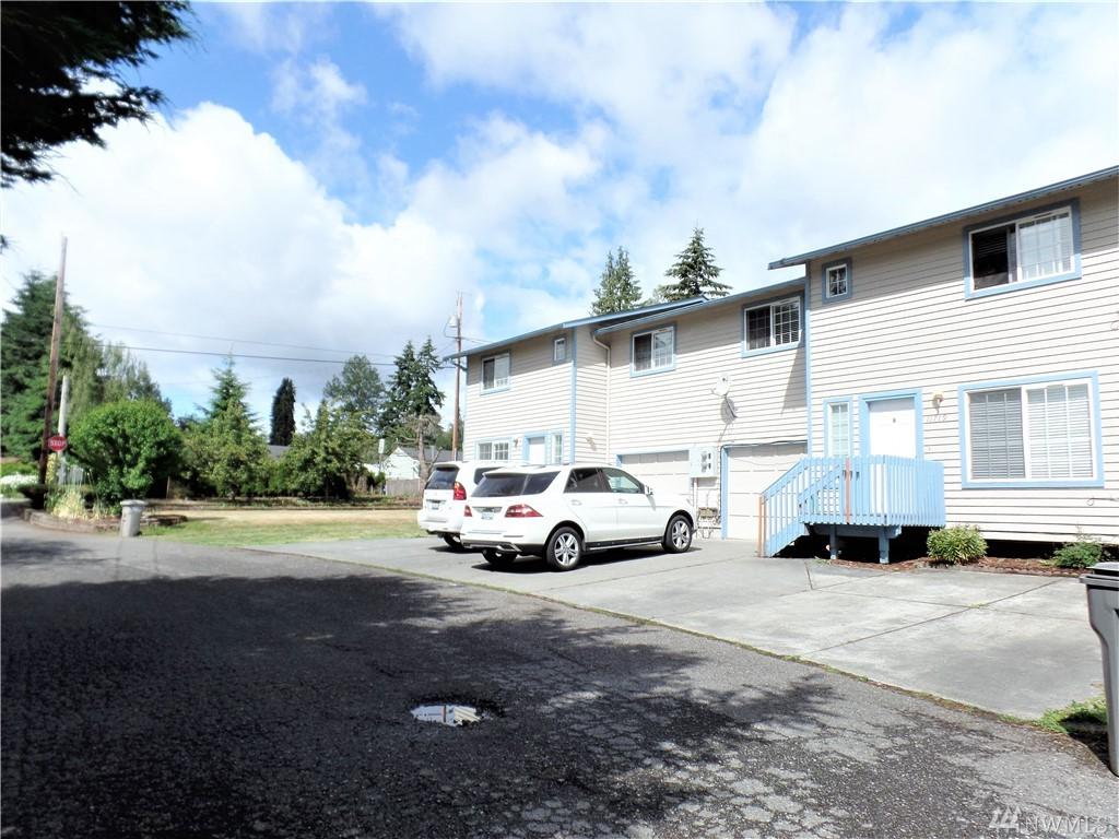 11719 Center Rd - Photo 1