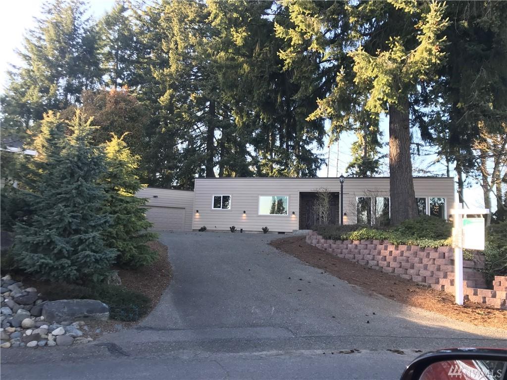 3046 44th St - Photo 1