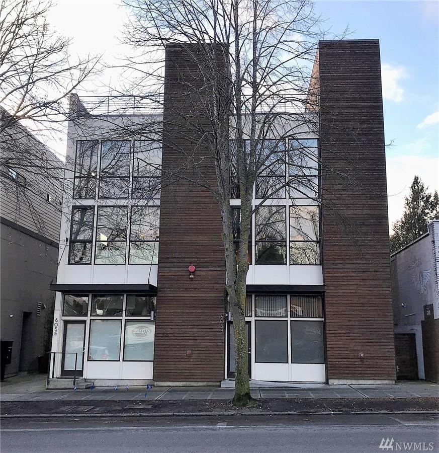 6053 California Ave - Photo 1