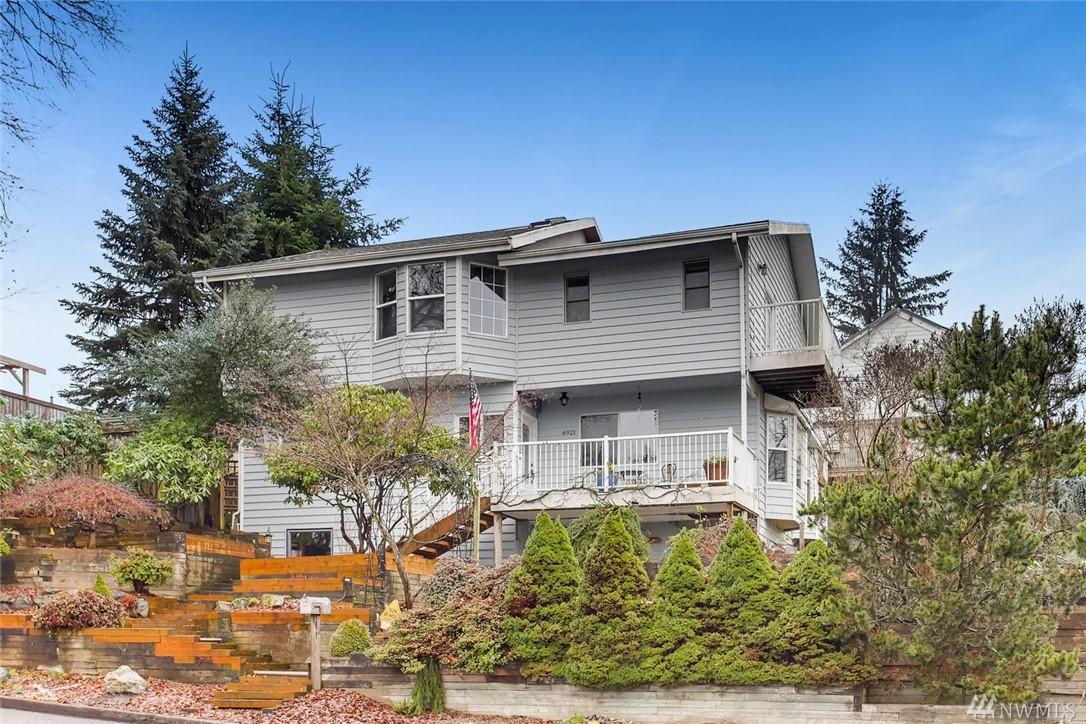 6921 34th Ave - Photo 1