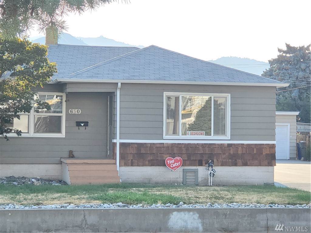 650 Okanogan Ave - Photo 1