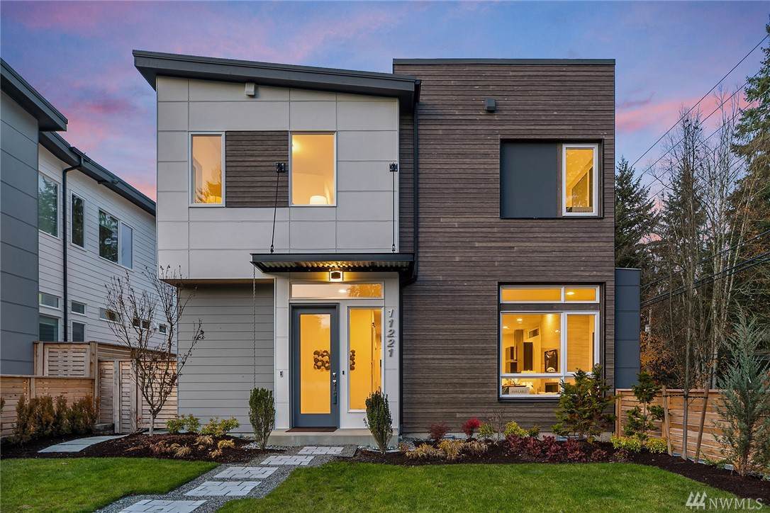 11221 132nd Ave - Photo 1