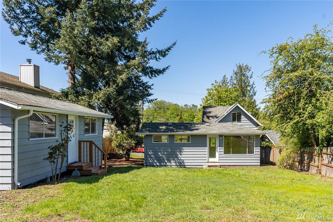 10314 55th Ave - Photo 1