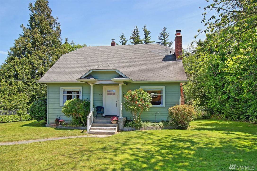 4531 Seahurst Ave - Photo 1
