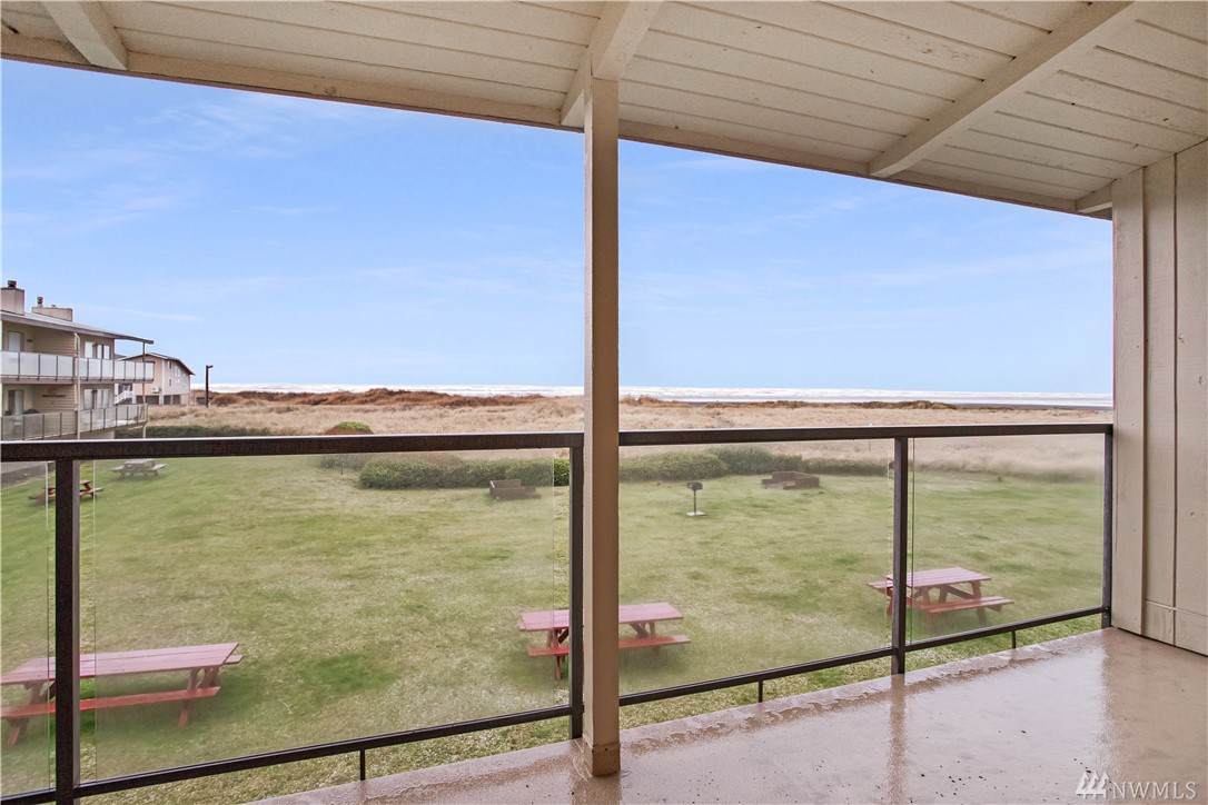 4890 Railroad Ave - Photo 1