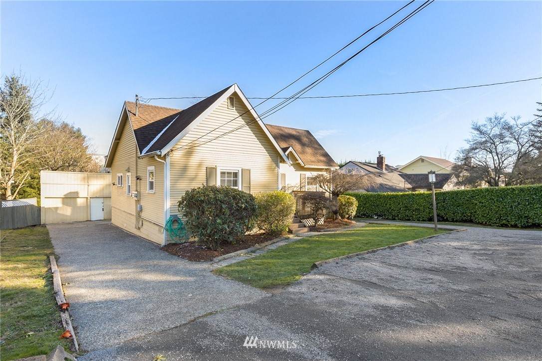 12732 27th Avenue - Photo 1