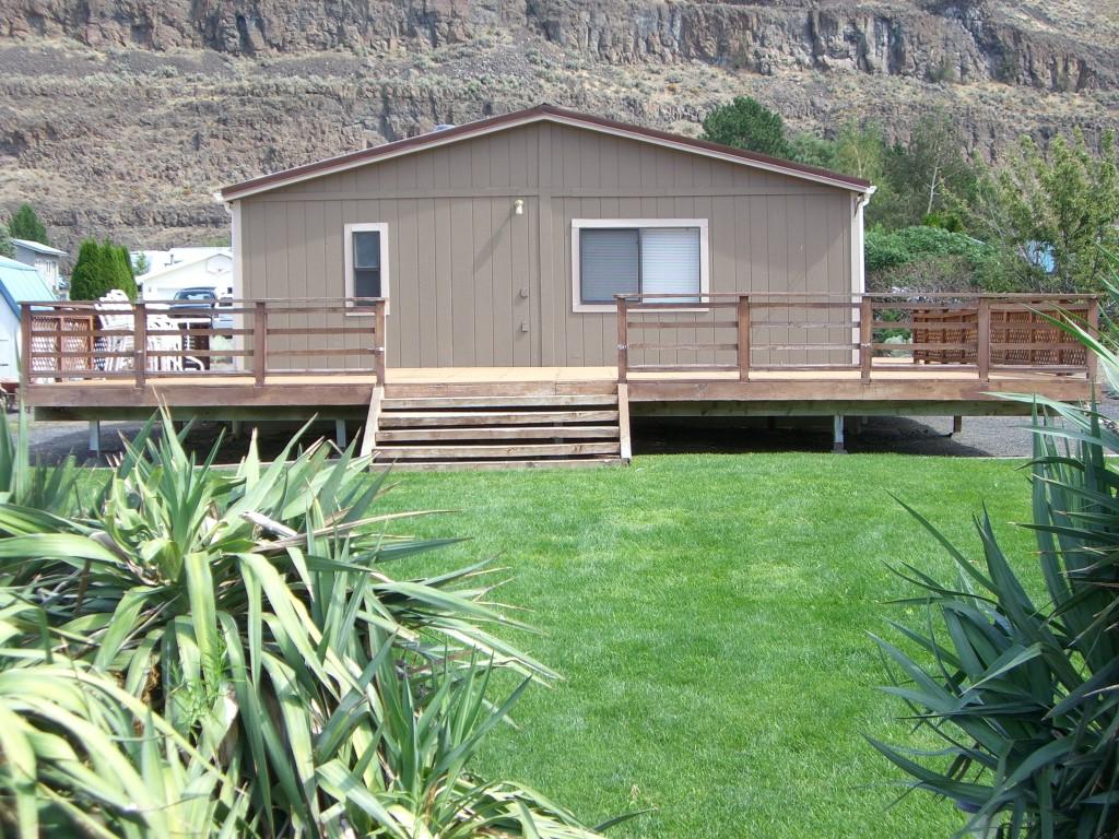 476 River Dr - Photo 1