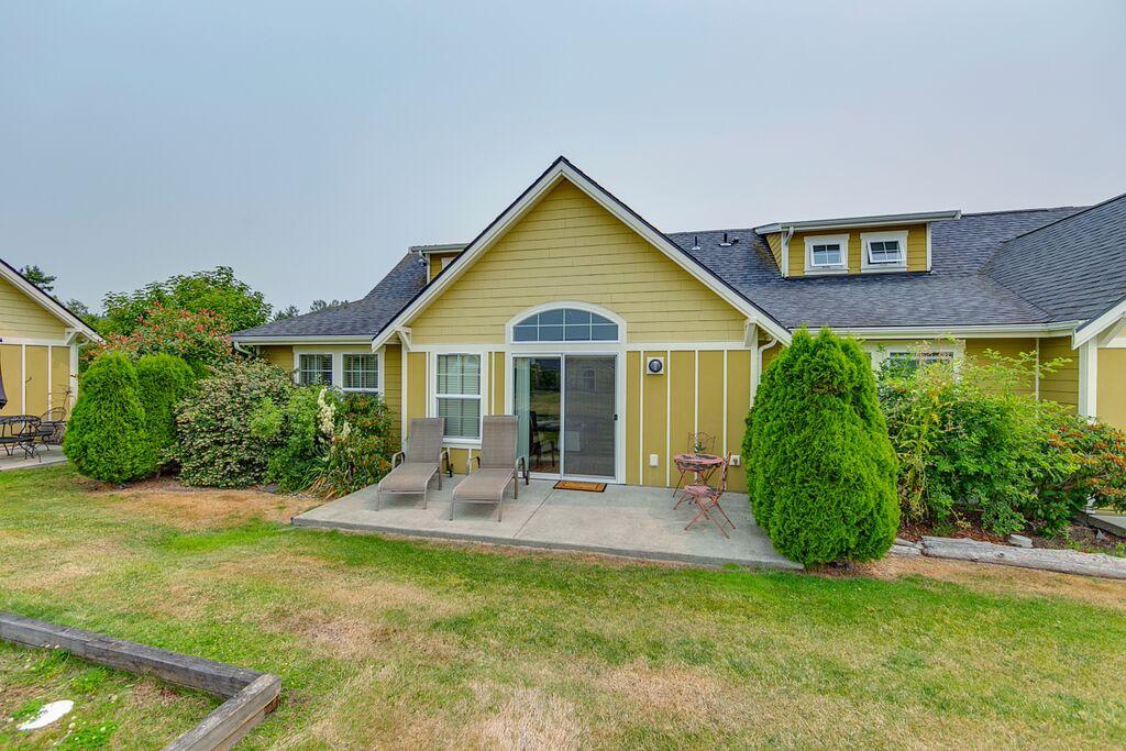 1726 Edwards Dr - Photo 1