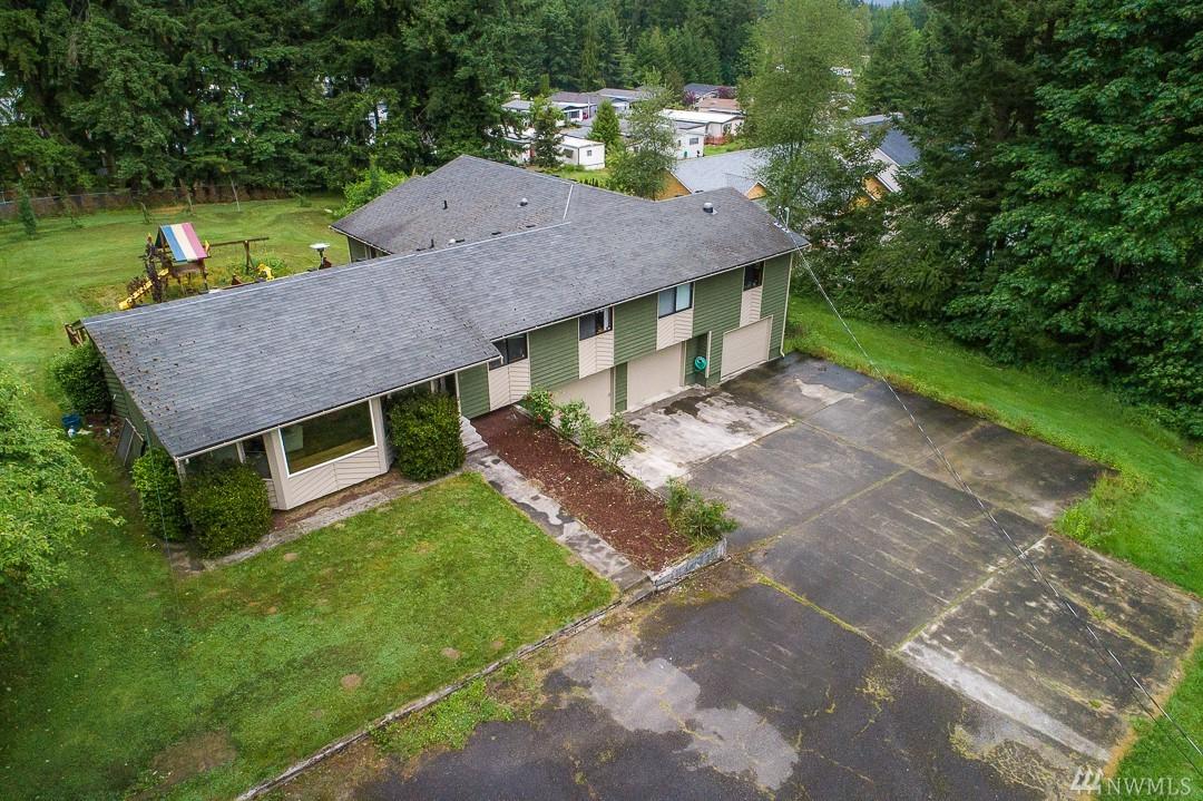 5017 96th St - Photo 1