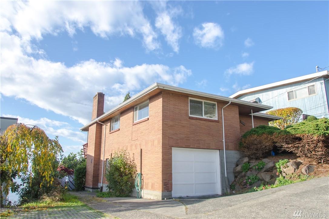 6728 Beach Dr - Photo 1