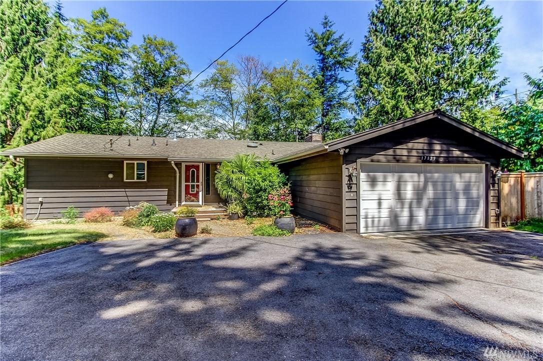 17129 72nd Ave - Photo 1
