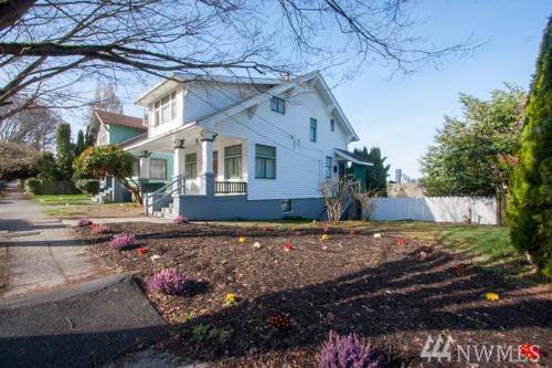 1115 31st Ave - Photo 1