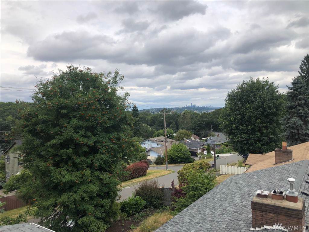 10314 55th Ave - Photo 1