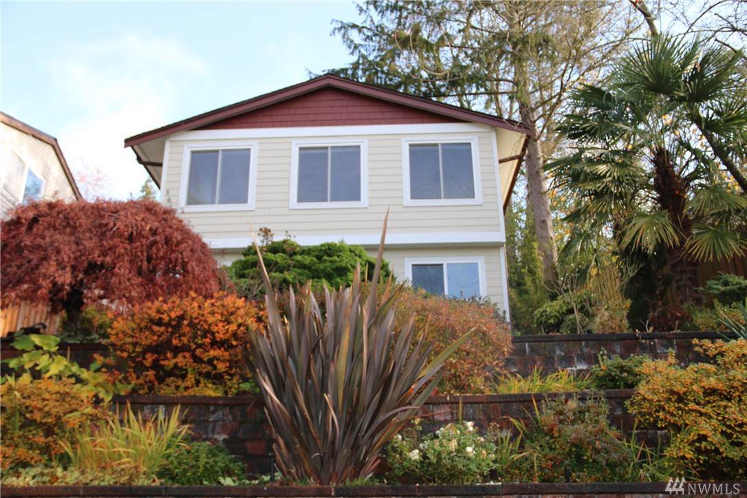 5612 38th Ave - Photo 1