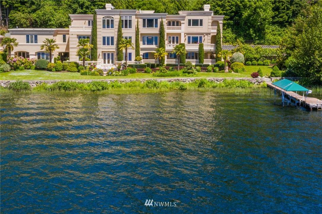 3867 Lake Sammamish Parkway - Photo 1