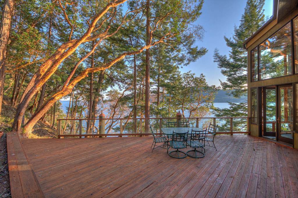 1502 Palisades Dr - Photo 1