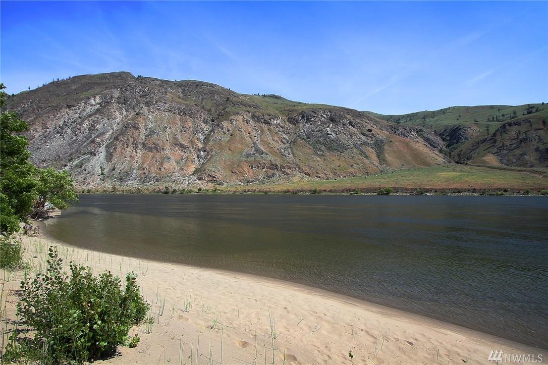 355 Hwy 97 Hwy - Photo 1