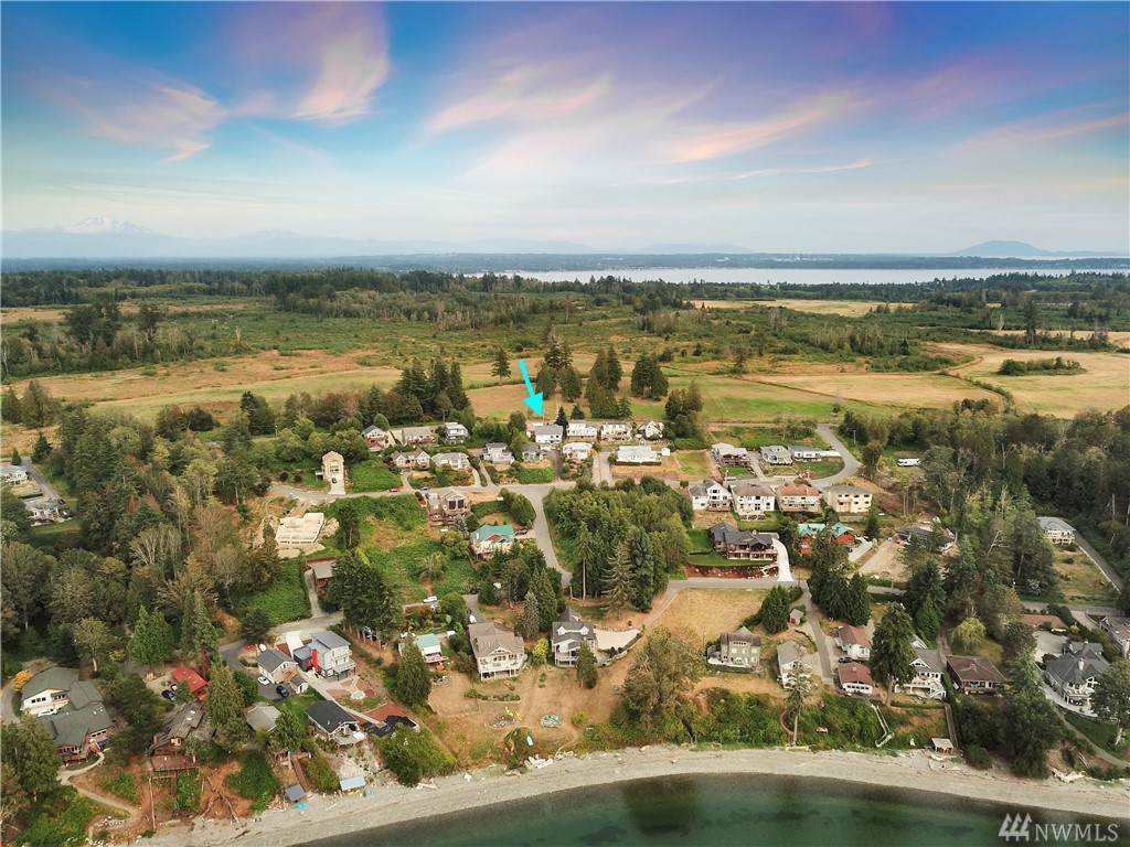8749 Semiahmoo Dr - Photo 1