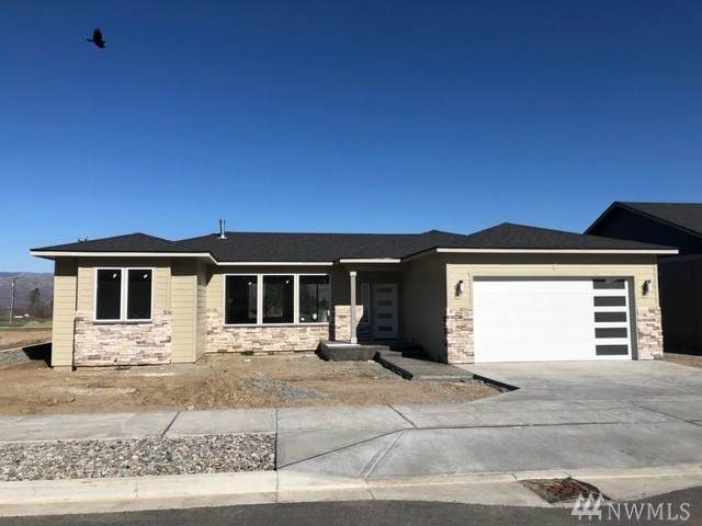 1001 Spring Mountain Dr - Photo 1