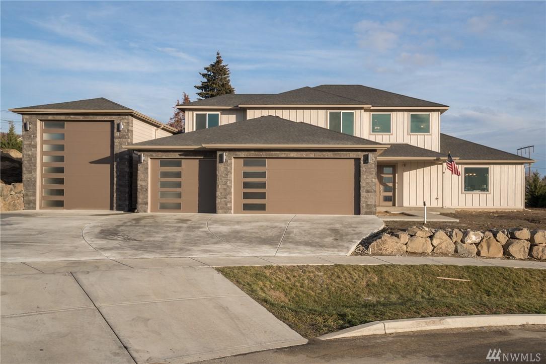 891 Lamplight Lane - Photo 1