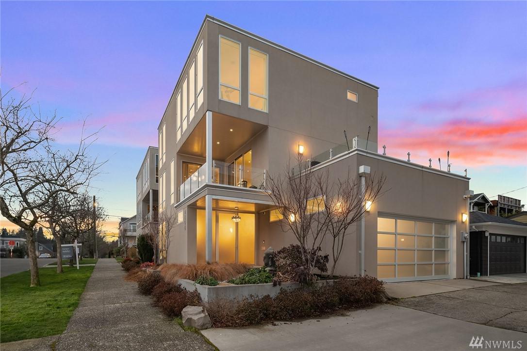4208 Lynn St - Photo 1