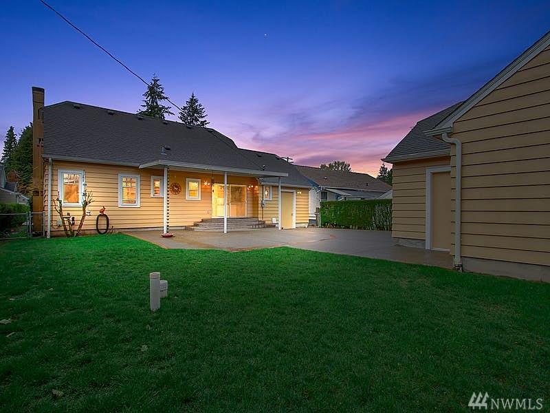 527 Governor Stevens Ave - Photo 1