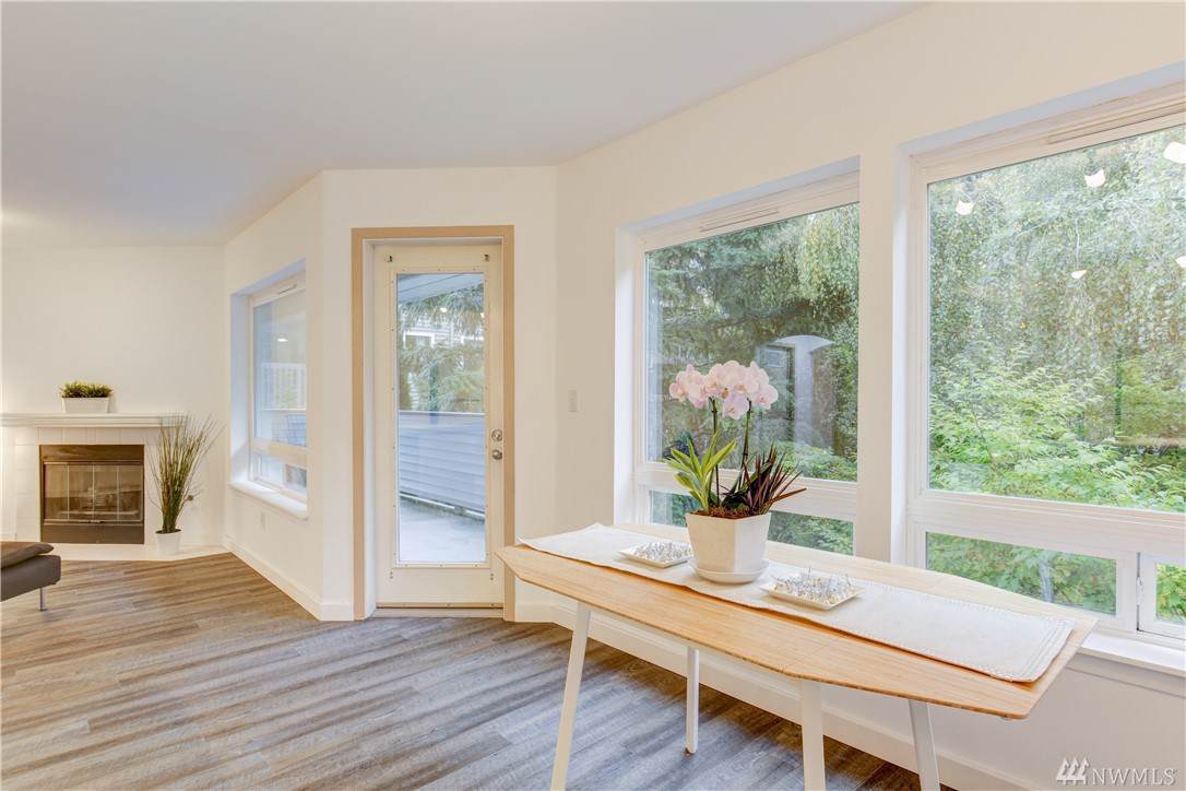 342 102nd Ave - Photo 1