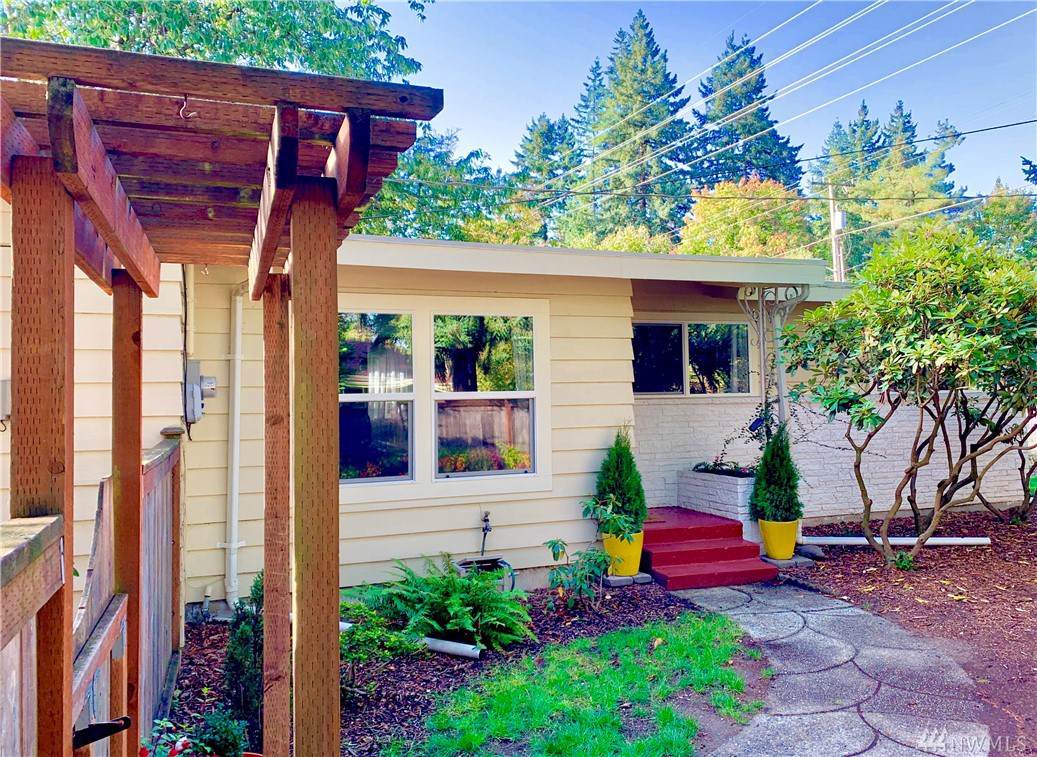 12054 8th Ave - Photo 1
