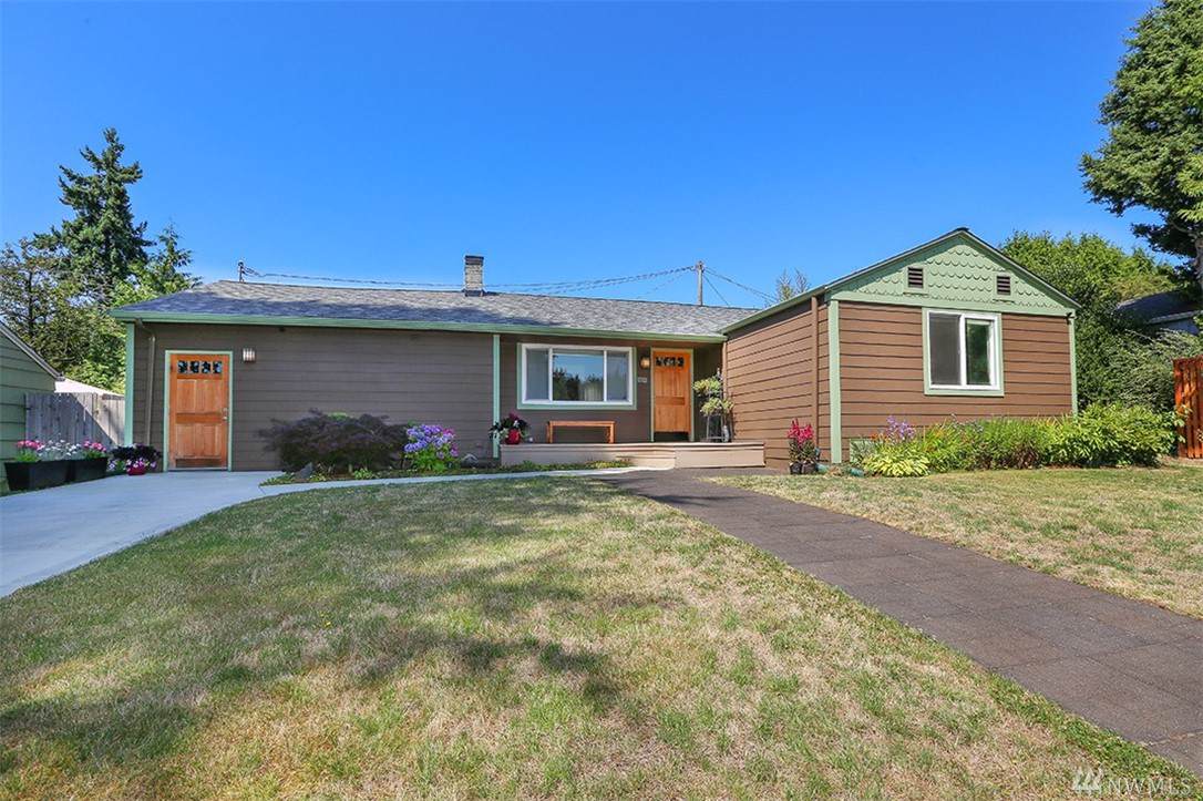 13511 17th Ave - Photo 1