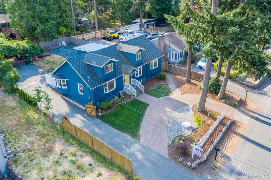 4520 86th Ave - Photo 1