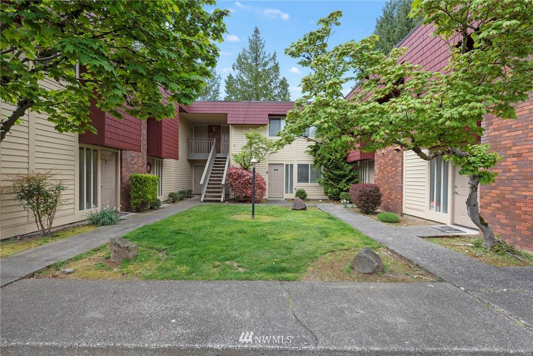 511 141st Avenue - Photo 1