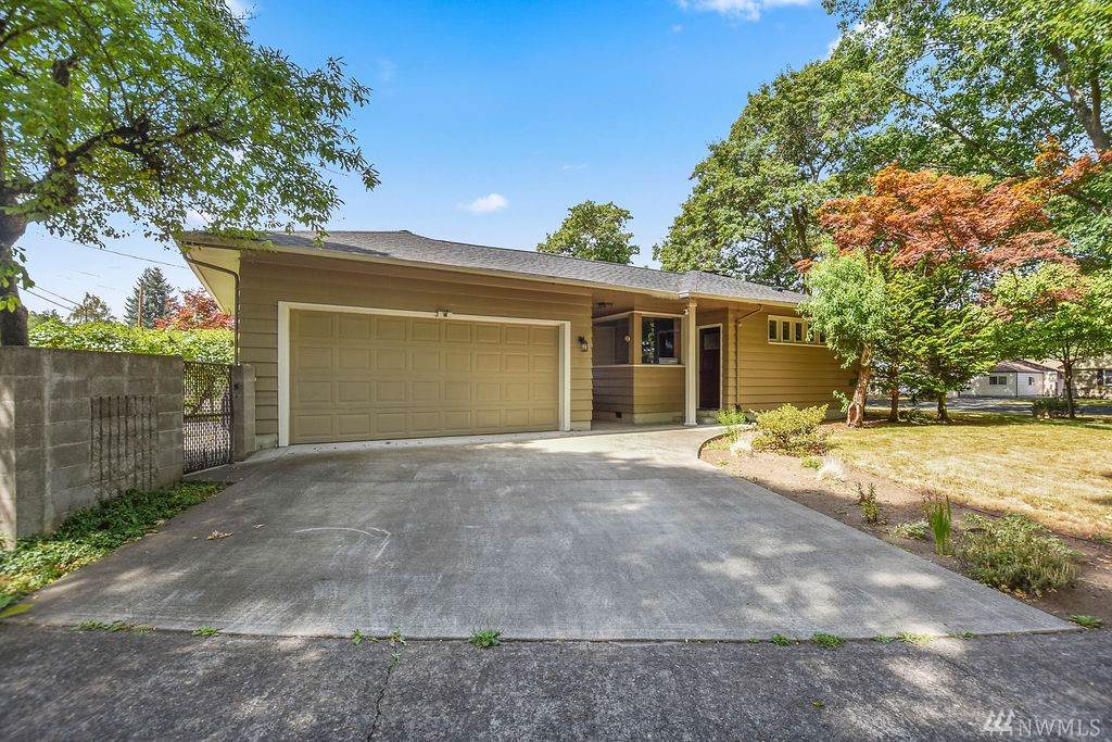 2209 Washington Wy - Photo 1