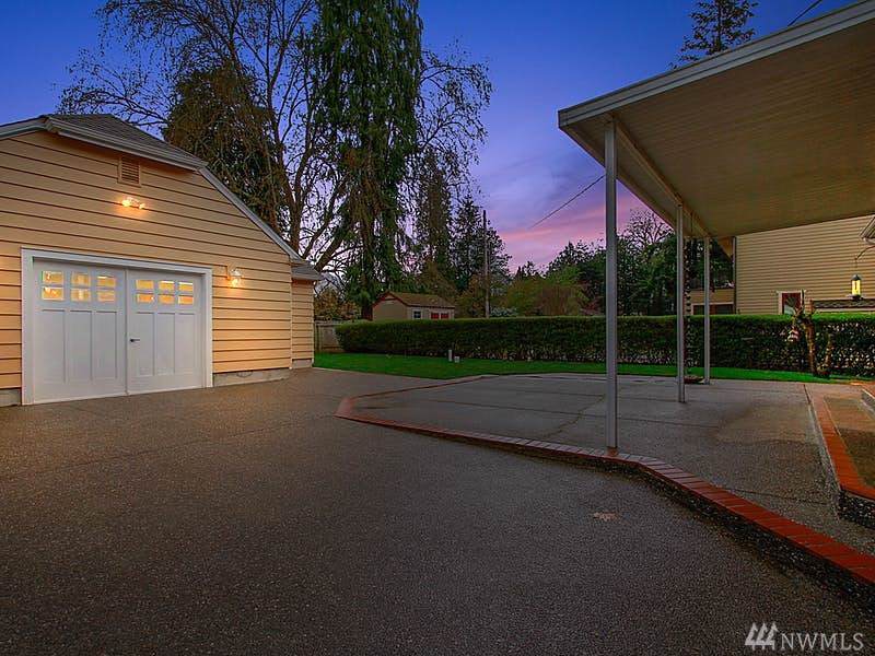 527 Governor Stevens Ave - Photo 1