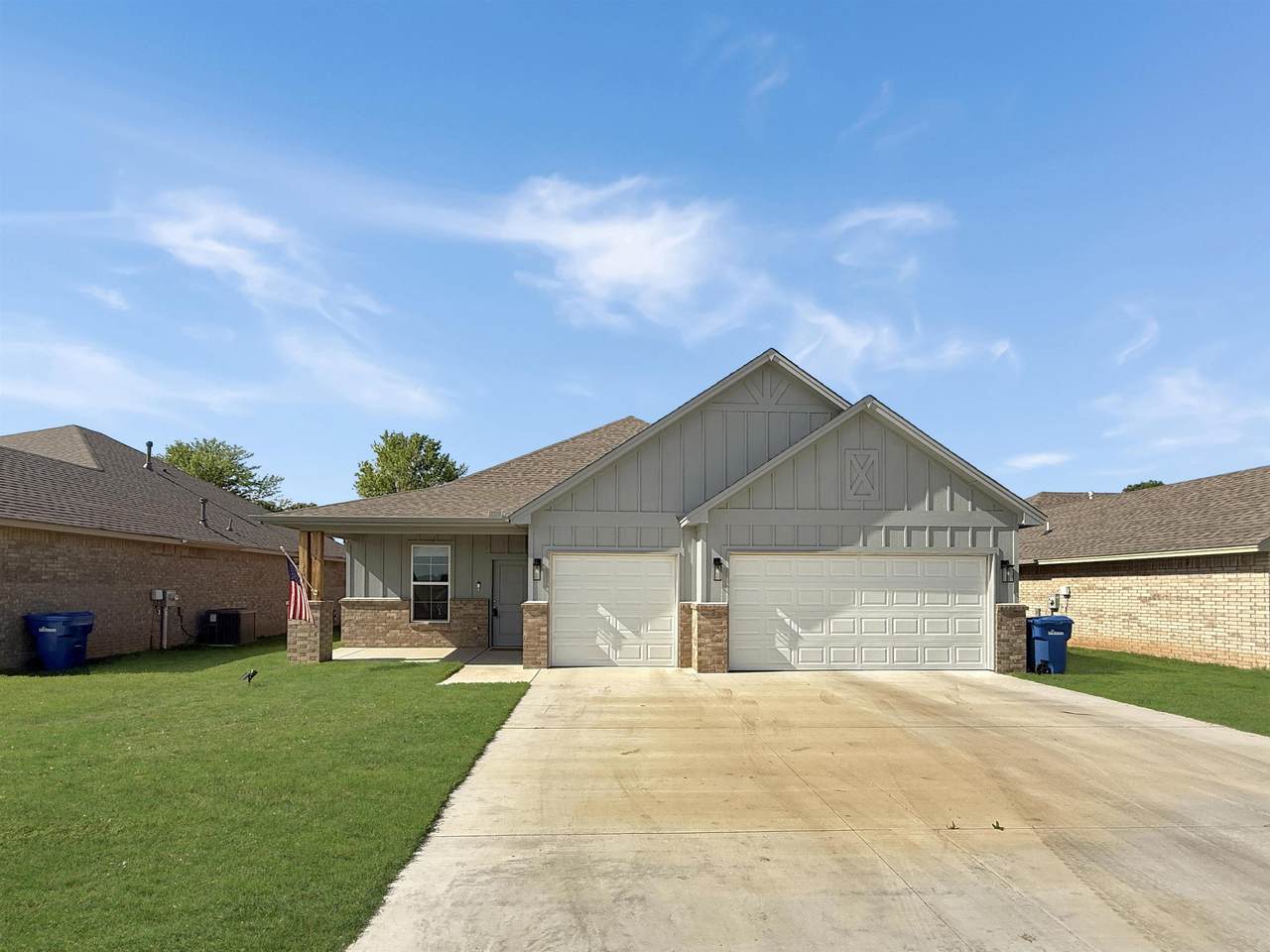 4610 Sandhill - Photo 1