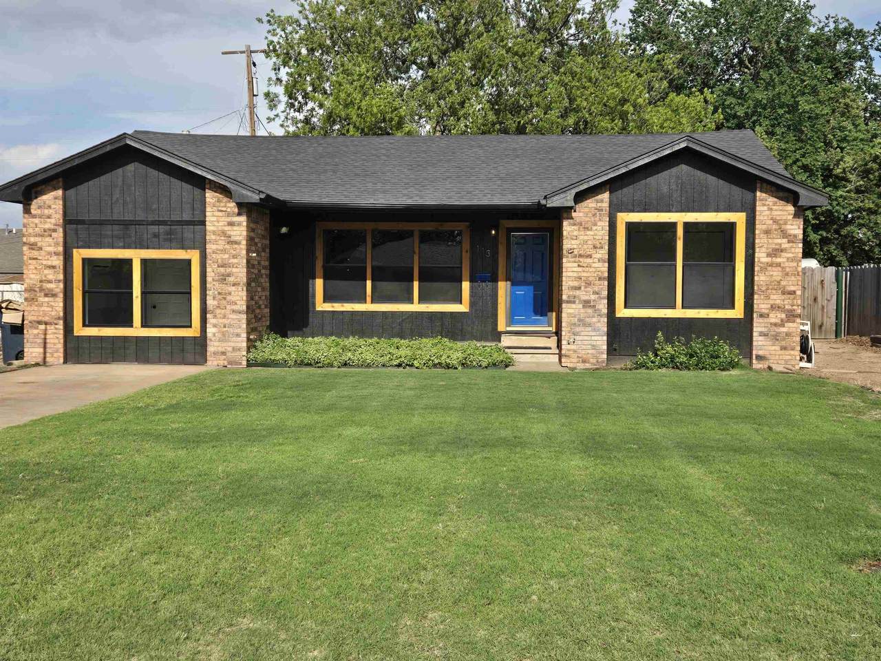 113 Mckinley - Photo 1