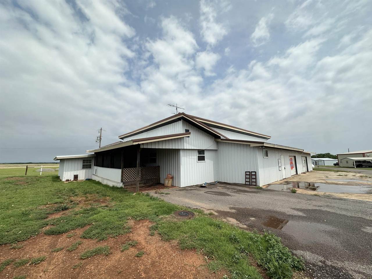 10147 2116 Circle - Photo 1