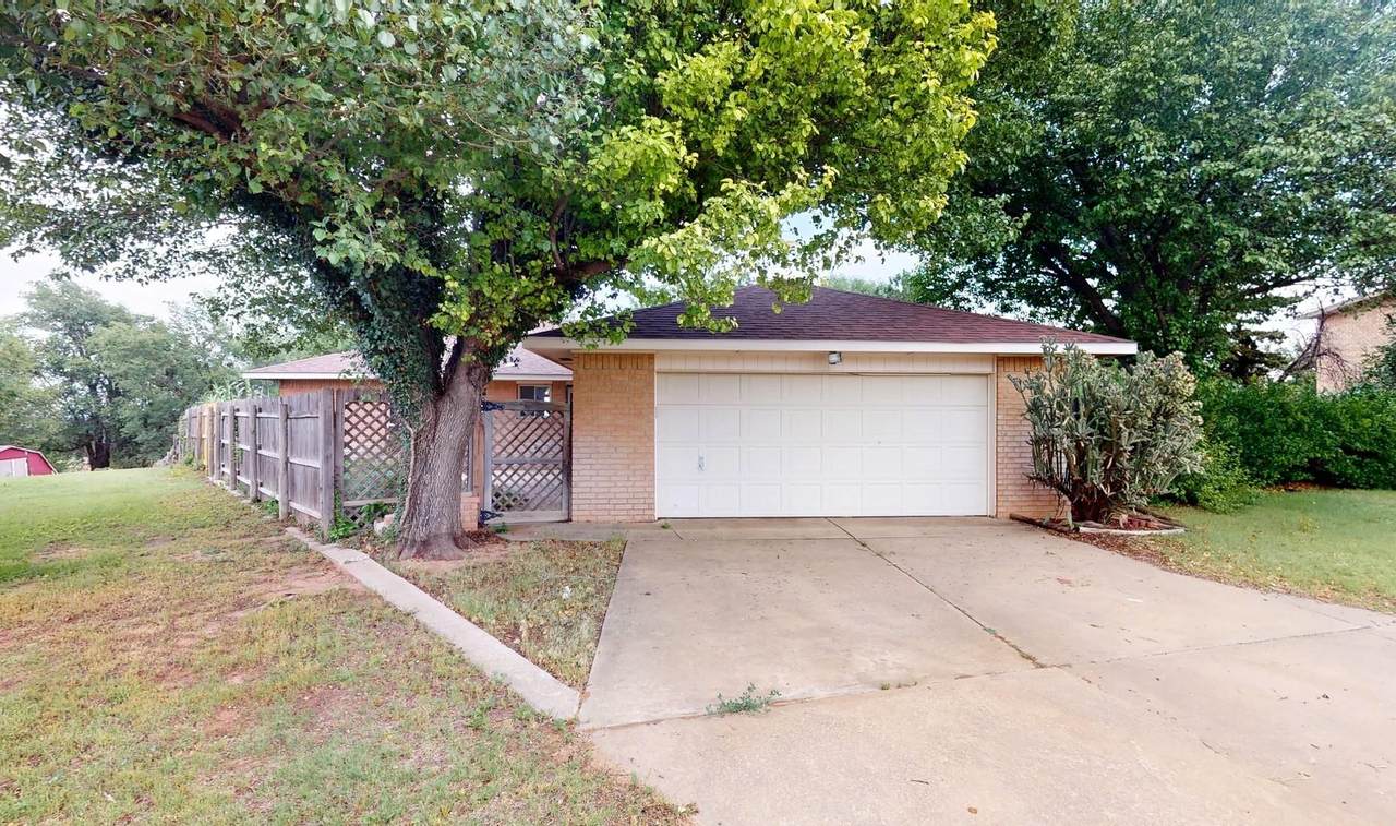 3802 Cypress - Photo 1