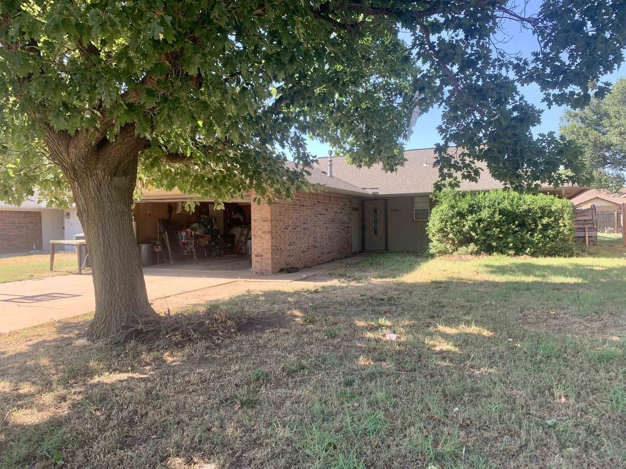 5614 Fountainhead Dr - Photo 1