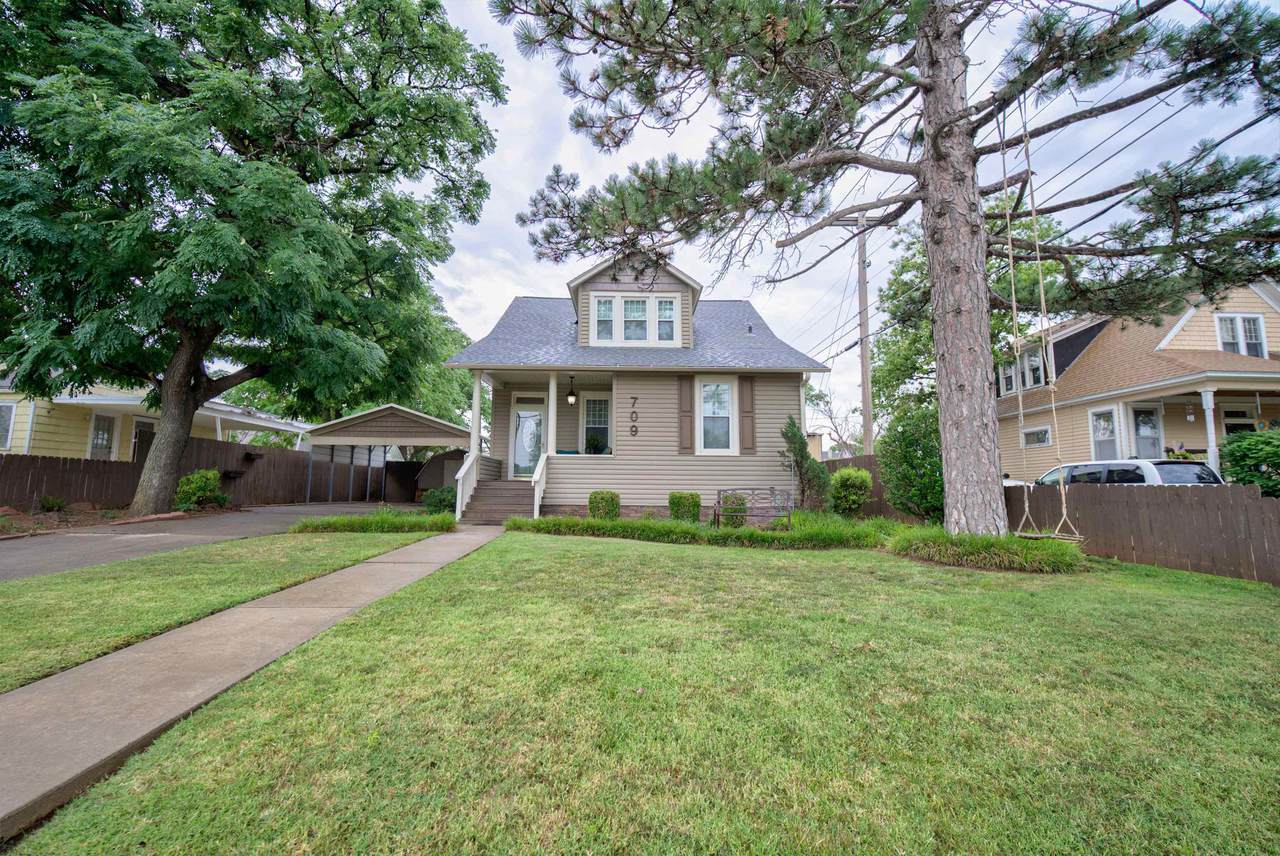 709 Walnut Ave - Photo 1