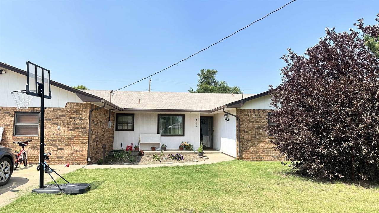 317 2nd St - Photo 1