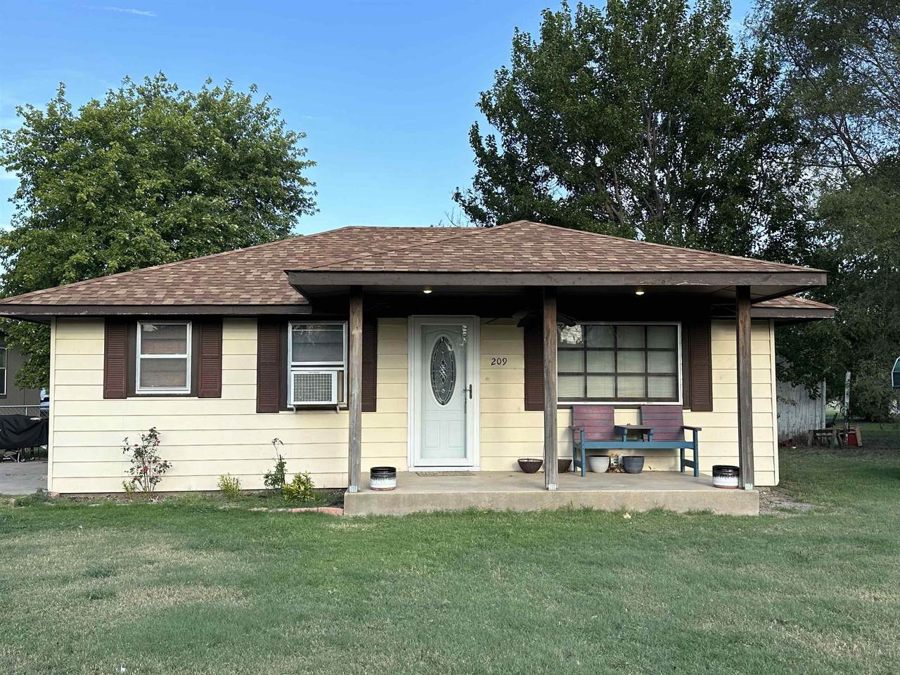 209 Krouth - Photo 1