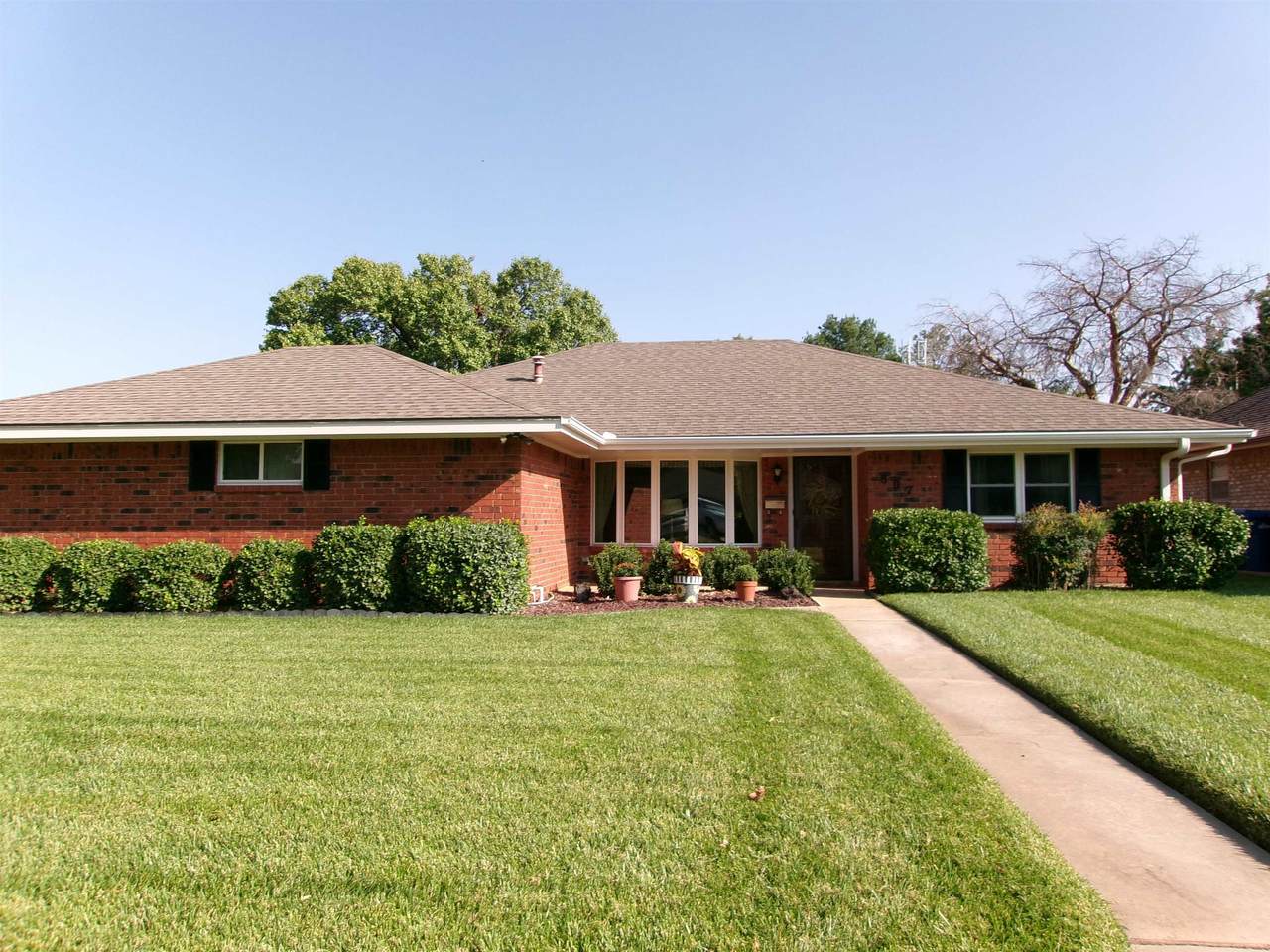 807 Canary Lane - Photo 1