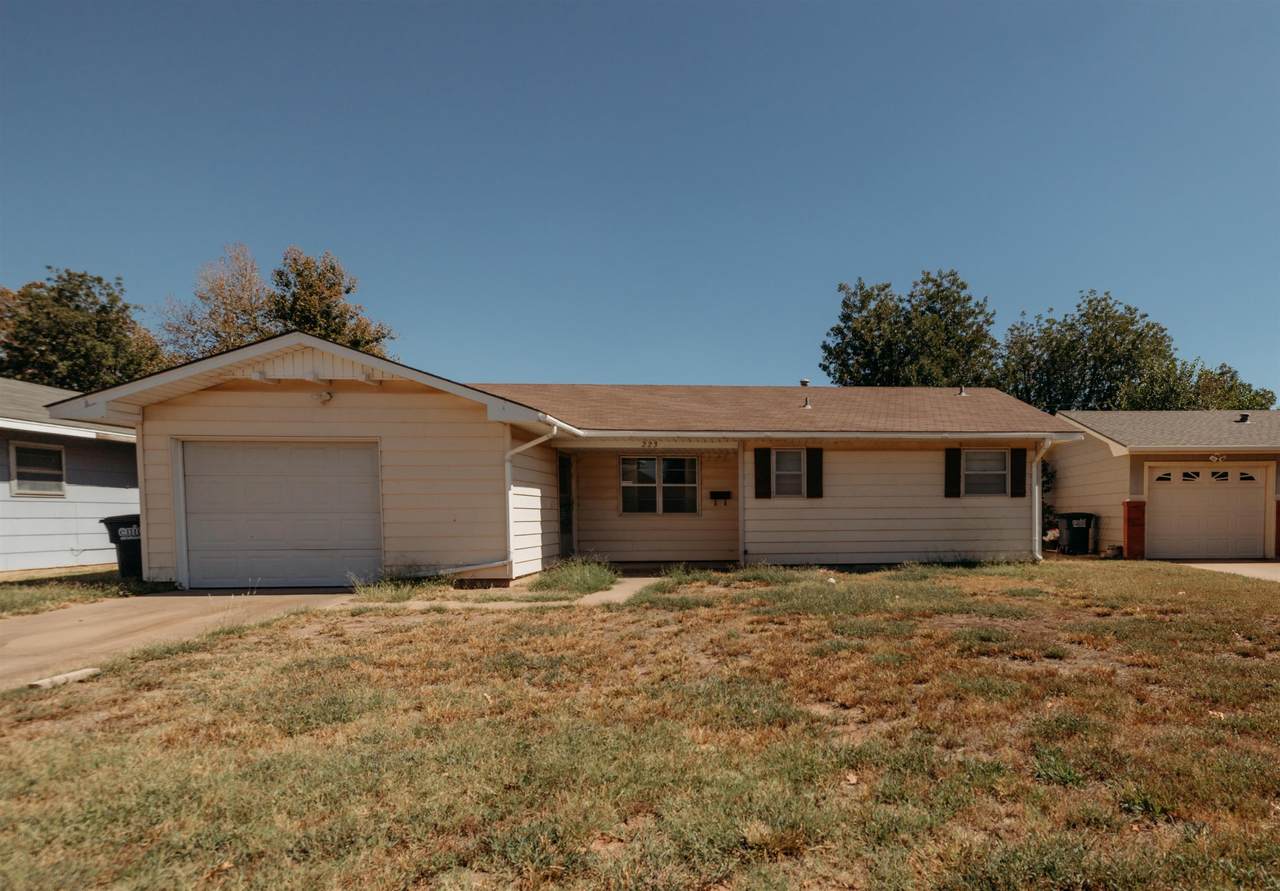 223 Glenwood - Photo 1