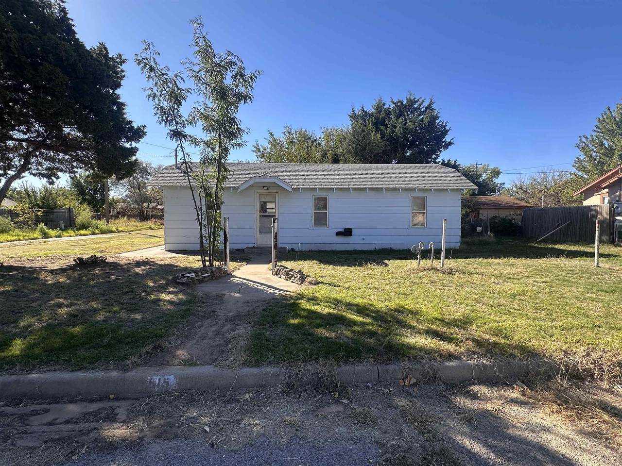 615 Jackson - Photo 1