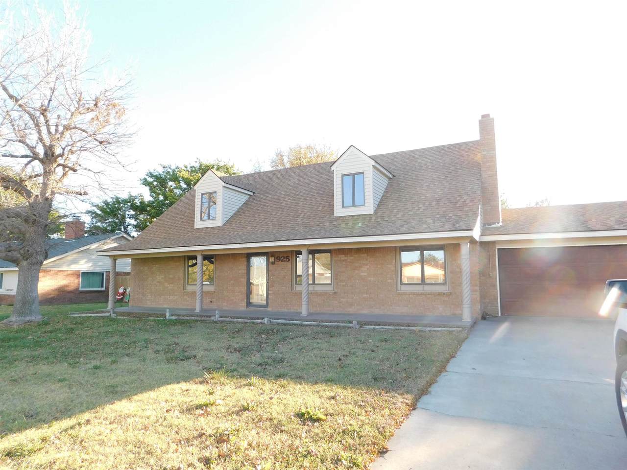 925 15th - Photo 1
