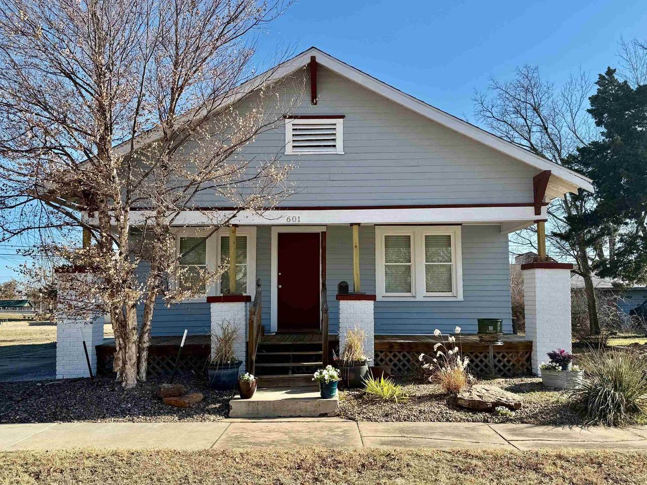 601 Harrison St - Photo 1