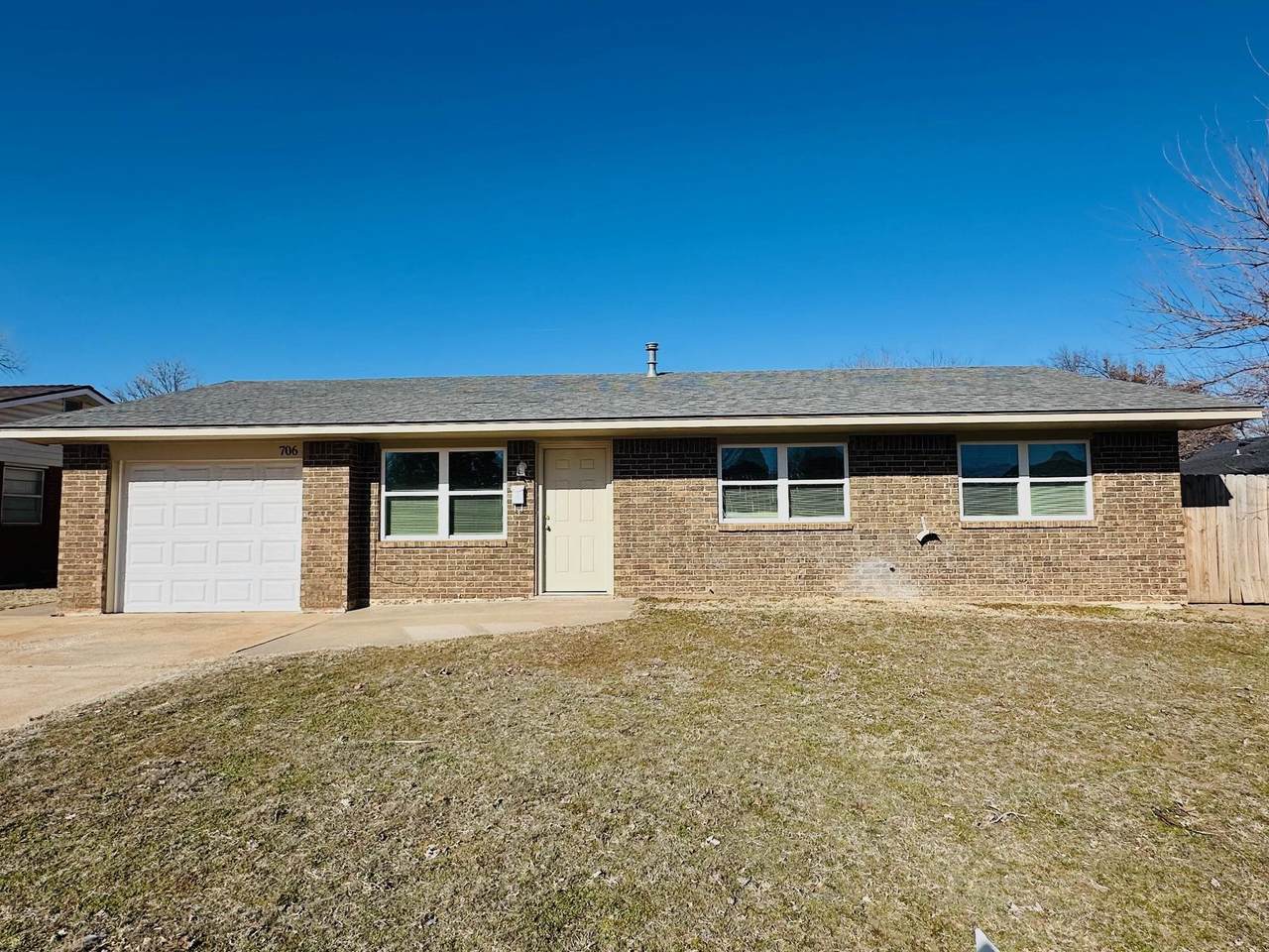 706 Quapaw St - Photo 1